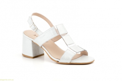 Жіночі босоніжки на каблуку AGATHA SHOES срібні
